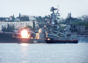 Руски военни кораби в базата си в Севастопол