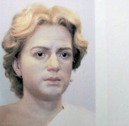 Восъчната фигура на Александър Велики.