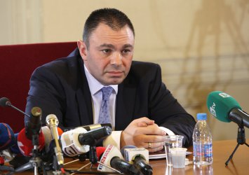 Цитирайки Ботев, главният секретар на МВР приравни борците за свобода с престъпниците