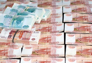Стресната от санкциите, Русия обмисля на износителите да се плаща в рубли
