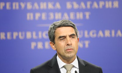 Плевнелиев няма да легитимира "антидемократични действия" в парламента