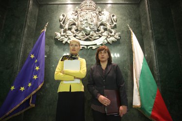 Вера Чочкова и Теодора Точкова при изслушването си пред гилдията в Съдебната палата. Сн.: БГНЕС