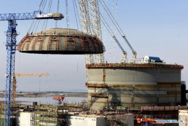 Строежът на реактор по технологията АР-1000 в Китай