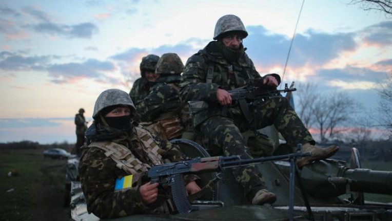 Украинските сили възстановиха контрола върху две населени места близо до Донцек.
