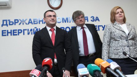 Боян Боев, Еленко Божков и Лиляна Младенова, чиито оставки са поискани, сн. БГНЕС