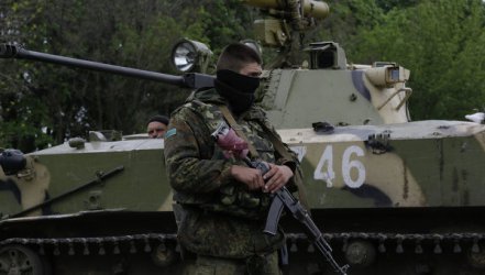 Руски военни пак са влезли в Украйна, сепаратистите откриват нов фронт на Азовско море