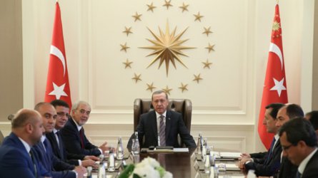 Срещата на Лютви Местан с турския президент Реджеп Тайип Ердоган. Сн. официалния сайт на президента