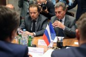 ЕК призова Москва да гарантира газ за Европа, а Киев – транзита му
