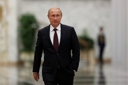 Путин търси уединение, докато Русия преживява перфектната буря