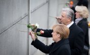 Меркел: Падналата Берлинска стена е пример, че нищо не устоява на мечтите