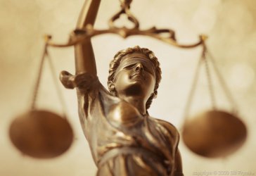 Правото на ВСС да управлява съдебната власт вече е под въпрос