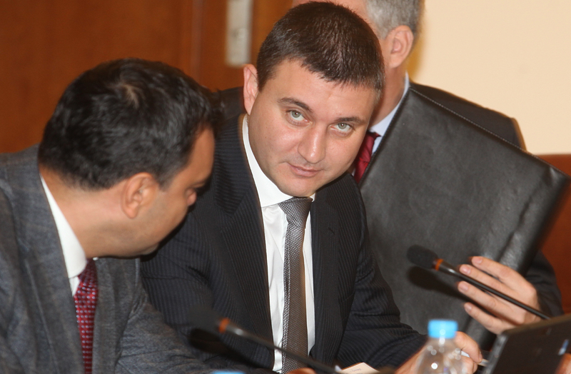 Владислав Горанов също не харесва актуализацията на бюджета, но обяви, че тя е нужна на страната, сн. БГНЕС