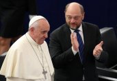 Папата пред ЕП: Европа да се върти около човека, а не около икономиката