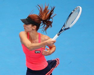 Пиронкова е на полуфинал в Сидни