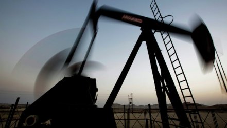 Очаква се в скоро време нефтът да падне под 40 долара за барел