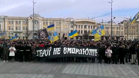 Взрив избухна по време на патриотично шествие в Харков, поне двама са загинали