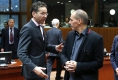 Еврозоната, МВФ и ЕК посредничат между Шойбле и Варуфакис