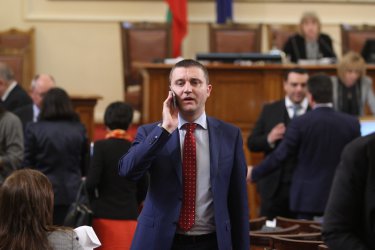Владислав Горанов нес мята, че заплатата във висшата власт трябва да са обвързани със статистикаобяви