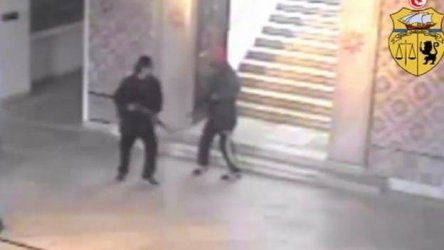 Издирва се трети нападател в атаката срещу музея "Бардо" в Тунис