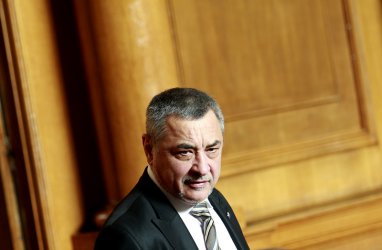 Валери Симеонов. Сн. БГНЕС