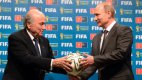 Колко струва футболната топка, която Блатер връчи на Путин
