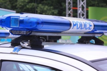 Кърваво меле с бухалка и нож в автобус 83 в София