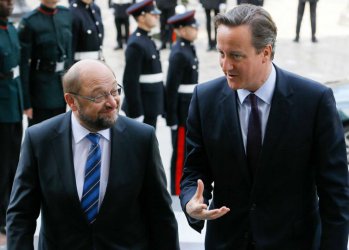 Мартин Шулц и Дейвид Камерън по време на срещата им в Лондон в Четвъртък