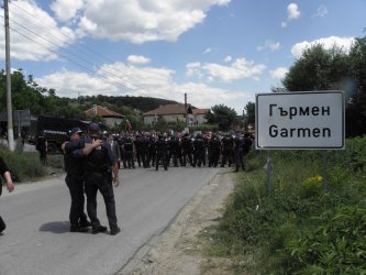 Размириците в Гърмен провокираха засилване на строителния наздор в селото, архивна снимка БГНЕС