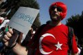Полицията в Истанбул със сила разпръсна участниците в тазгодишния прайд