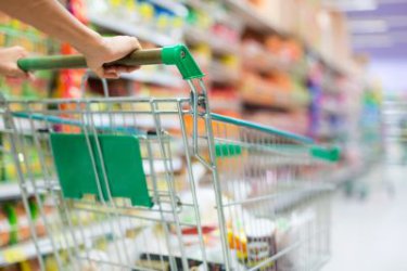 Договорите на хипермаркетите с доставчиците ще се регулират от КЗК