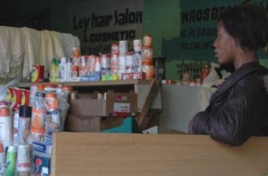 В по-голямата част от Африка тъмната кожа продължава да се смята за не особено красива