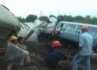 Десетки загинаха, след като два влака дерайлираха заради наводнение в Индия
