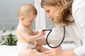 Здравното министерство поема мащабен пакет от услуги за майките и децата