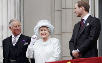 Приближавайки рекорд по дълго царуване, кралица Елизабет не дава признаци за оттегляне