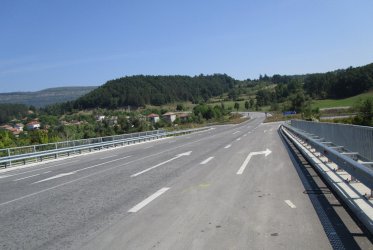 Готови са още 3.2 км от обходния път на Габрово