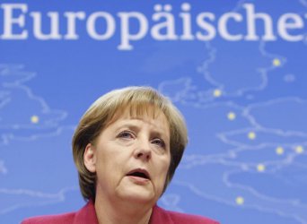 Меркел: Не е сигурно, че най-новият спасителен план за Гърция ще успее