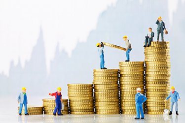 Индустрията и услугите дръпнаха БВП с 2.2% за година