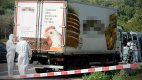 Още двама българи са задържани за смъртта на 71 мигранти в Австрия