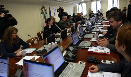 ВСС уволни двама съдии и образува дисциплинарки срещу други шестима