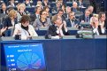 Основните европейски партии подкрепиха предложението на Юнкер за бежанците