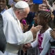 Папа Франциск: Християните имат библейското задължение да приемат мигранти и бежанци