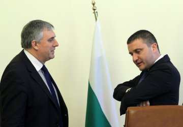 Калфин и Горанов са резервирани към идеята на колегата им Москов, сн. БГНЕС