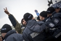 Полицаите остават анонимни при охраната на протести
