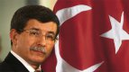 Давутоглу: Турция няма да се колебае да свали чужди самолети, които влязат в небето й