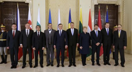 Снимка от срещата в Букурещ 