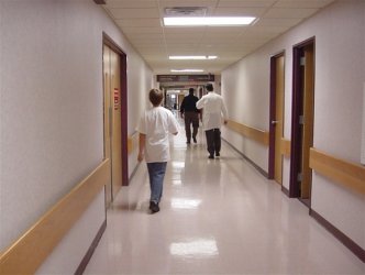 18-годишен пациент счупи носа на лекар в Хасково