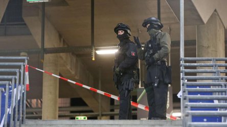 Полицията отложи мача  Германия – Холандия и евакуира стадиона в Хановер