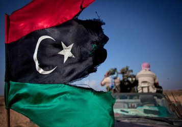 Самообявилото се правителство на Либия заплашва да залее ЕС с мигранти, ако не бъде признато