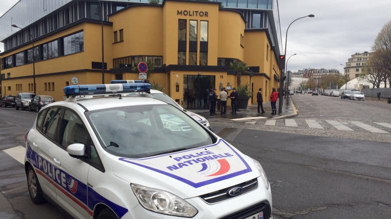 Футболният отбор на Германия евакуиран заради бомбена заплаха в Париж
