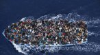 Над 218 000 мигранти са стигнали Европа през Средиземно море само за месец